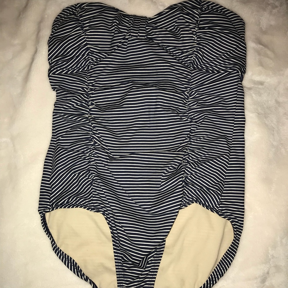 Supportive one piece!!